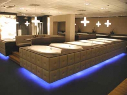 Alles over CORAM SHOWROOM 2006